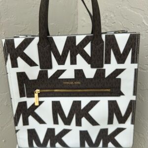 Michael Kors Kenly large graphic logo tote bag